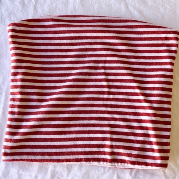 Striped Strapless Crop Top - Picture 4 of 5